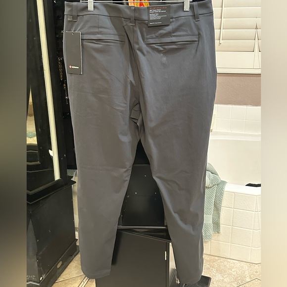 Lululemon ABC Classic-Fit Mens Trouser
32"L *Warpstreme - Picture 3 of 9